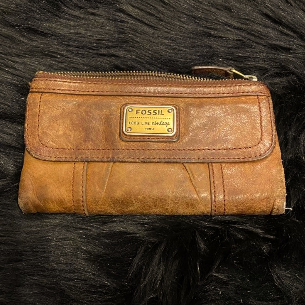 Pre-loved Vintage Fossil Emory Wallet